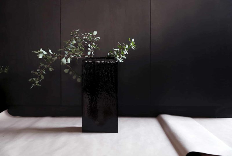 BLACK IN BLACK MEDIUM - Image 3
